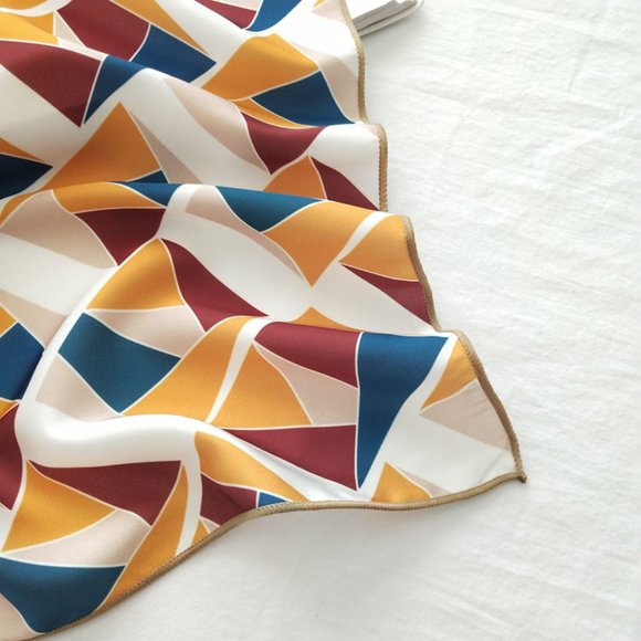 Geometric Art Silk scarf - Picture 2 of 12